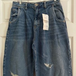Zara slouchy jeans size US 6 brand new